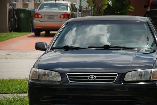 For sale toyota camry 2000 le