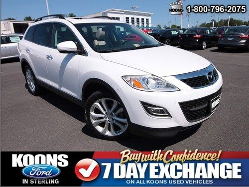 Grand touring awd~one owner~non-smoker~navigation~moonroof~leather~3rd row!