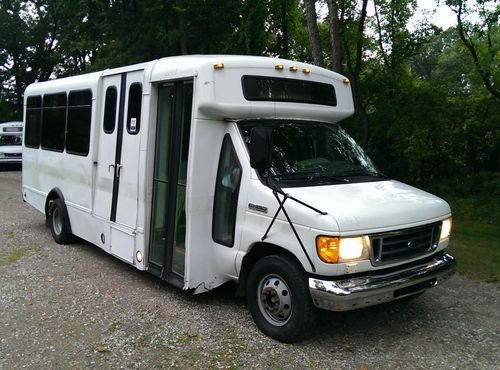2006 Ford E-450 Super Duty Base Cutaway Van 2-Door 6.0L, US $9,800.00, image 4