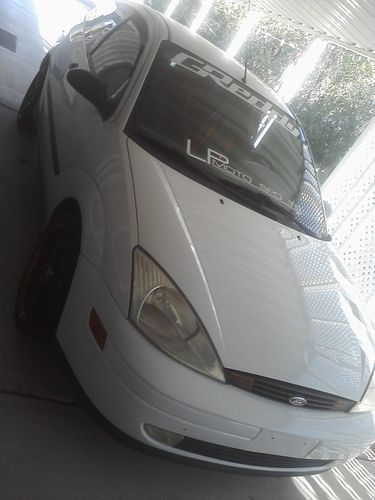 Tuner 2000 ford focus zx3 hatchback 3-door 2.0l