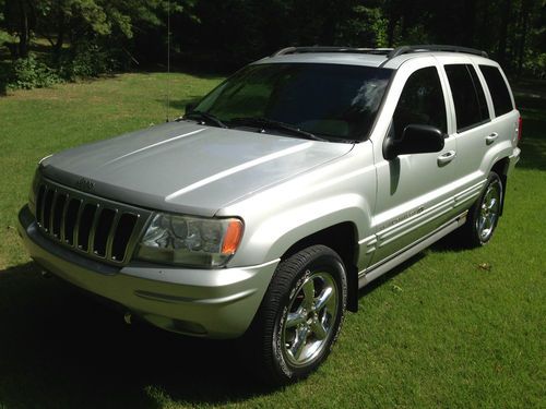 2003 jeep grand cherokee overland suv w/ tow package sunroof 10 disc player a/c