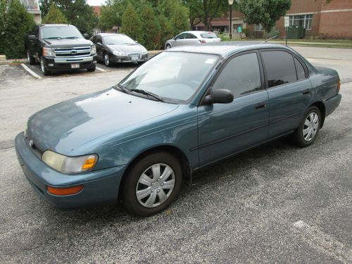 1995 toyota corolla dx sedan 4-door 1.8l with manual transmission