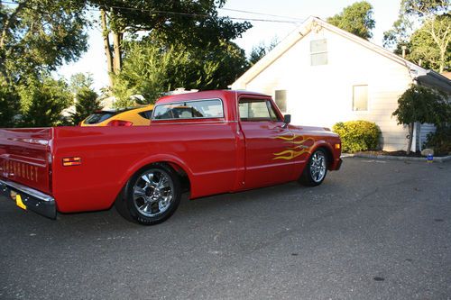 1969 chevy pu big block bagged chopped.