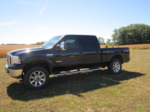 2006 ford f-250 super duty lariat crew cab (diesel) 4x4 pickup 4-door 6.0l