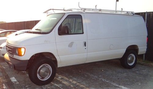 2003 ford e350 4x2 cargo van - wrecked / salvage title - tow only - 71710