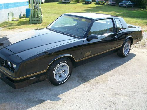 1988 ss monte carlo rare black and gold low mileage