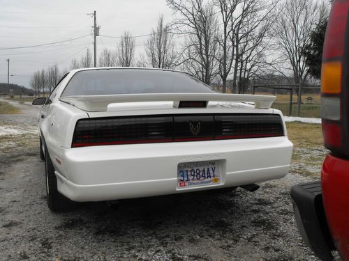 1988 Pontiac Firebird Trans Am Coupe 2-Door 5.7L, US $12,000.00, image 4