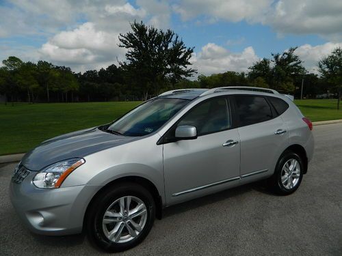 2012 nissan rogue 2.5 sv awd rear view cam only 11k miles alloys---free shipping