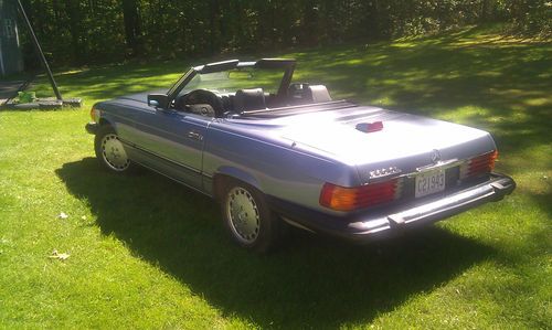 1986 Mercedes Benz 560SL Roadster, image 3