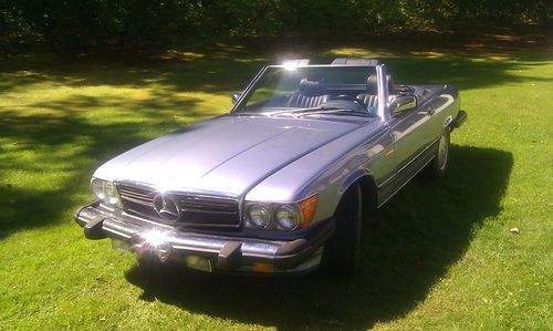 1986 Mercedes Benz 560SL Roadster, image 4