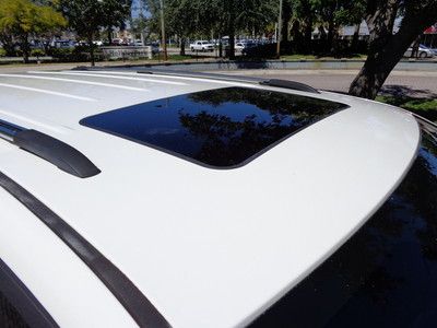 Florida 09 Routan SEL Navi DVD Ent. Clean Carfax Wint Pkg Pk Assist No Reserve !, image 25