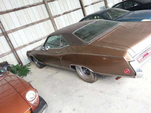 1970 buick riviera 455 370 hp 512 ft lbs torque 28,000 original miles