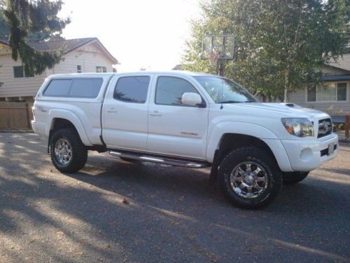 2010 toyota tacoma 4wd, crew-cab pickup 4-door 6cyl trd sport package