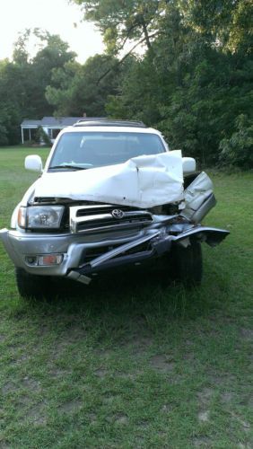 2000 wrecked toyota 4runner limited sport utility 4-door 3.4l