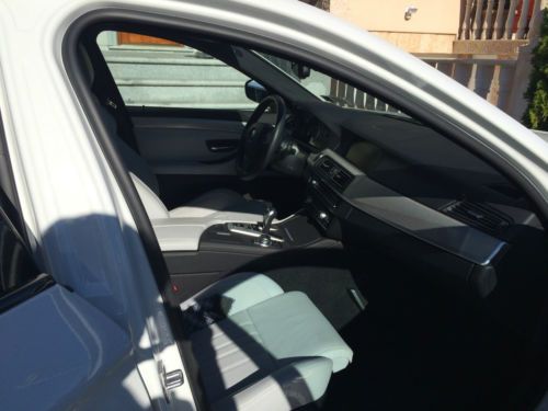 2013 BMW M5 Base Sedan 4-Door 4.4L Alpine White with 5,450 Miles!!!, US $91,000.00, image 6