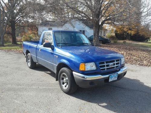 2002 ford ranger xlt standard cab pickup 2-door 2.3l