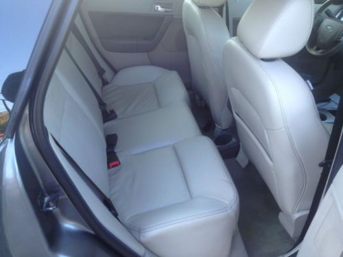 2009 Ford Focus SEL Sedan 4-Door 2.0L, image 2