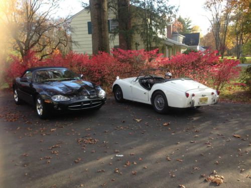 Jaguar xk8 convertible