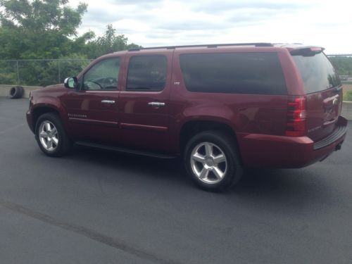 2008 chevy suburban 1500 4x4 ltz package