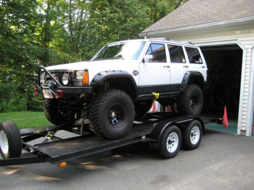 1992 jeep cherokee xj 4.0 35&#039;s lifted offroad locked 4x4