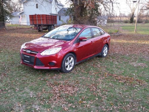 2013 ford focus se sedan 4-door 2.0l  low reeserve!! drive it home!!!