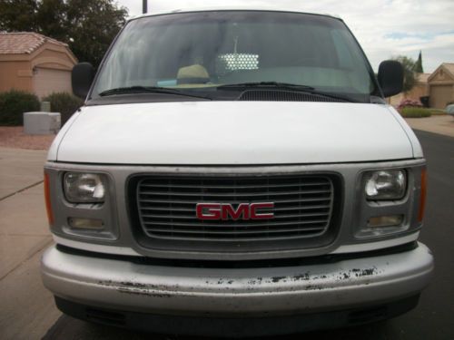 Gmc savana 2500 cargo van