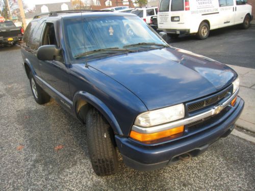 2003 chevy blazer ls - 4x4 -  2-door 4.3l v6 - one owner