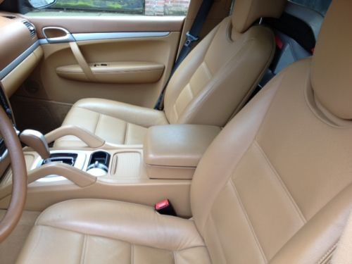 2006 Porsche Cayenne S Sport Utility 4-Door 4.5L - Black with Beige interior, US $26,500.00, image 4