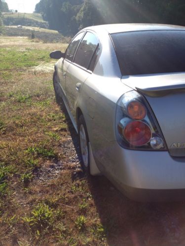 2002 Nissan Altima sunroof, power everything, image 4
