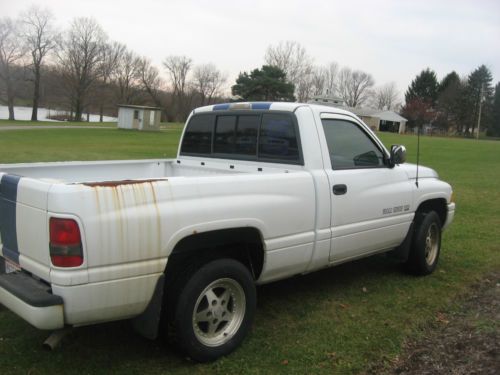 1997 Dodge Ram 1500 SST Standard Cab Pickup 2-Door 5.9L, US $4,200.00, image 4