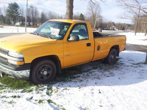 Chevrolet: silverado 1500 2wd reg cab 8 ft bed. very clean 4.8 liter fuel saver!