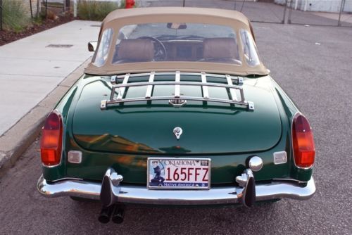 1974 MG MGB Convertible, image 5