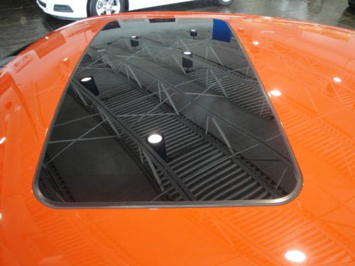 ONE OWNER ACCIDENT FREE 2010 CHALLENGER R/T LEATHER MOONROOF 6-SPD LOW MILES!, US $25,980.00, image 7