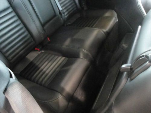 ONE OWNER ACCIDENT FREE 2010 CHALLENGER R/T LEATHER MOONROOF 6-SPD LOW MILES!, US $25,980.00, image 16