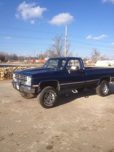 1981 chevrolet 3/4 ton 4x4 pick-up  4-speed