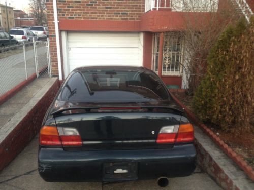 1995 nissan maxima gle sedan 4-door 3.0l