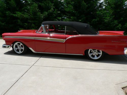 57 ford fairlane 500 sunliner