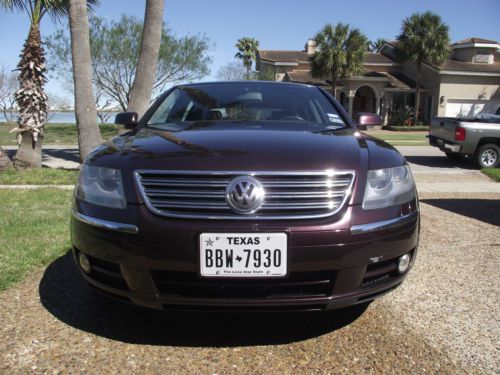 2004 volkswagen phaeton v8 sedan 4-door 4.2l