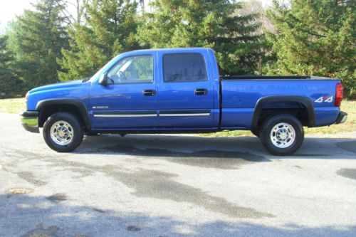 Like new 2003 chevrolet 1500hd 4 wheel drive pick up only 44k miles garage kept