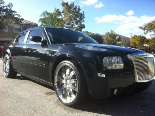 2006 chrysler 300 base sedan 4-door 2.7l 22&#034; wheels 30+ pics inside auction