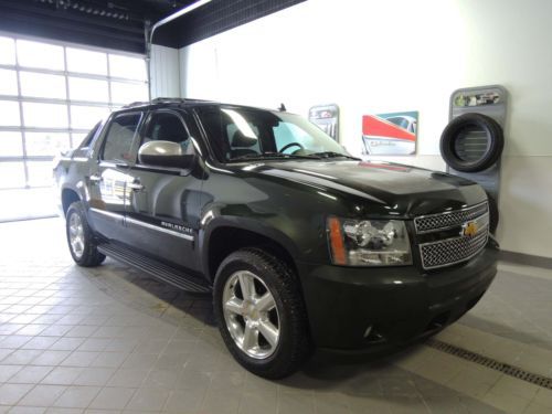 13 chevy avalanche ltz 4x4 black diamond edition roof nav black leather seats