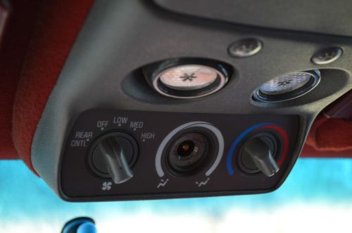 1994 suburbon 3\4 ton 4by4 diesel, image 6