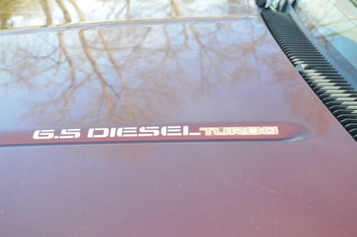 1994 suburbon 3\4 ton 4by4 diesel, image 8