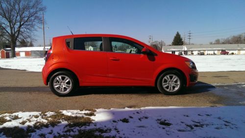 2013 Chevrolet Sonic LT Hatchback 4-Door 1.4L, image 6