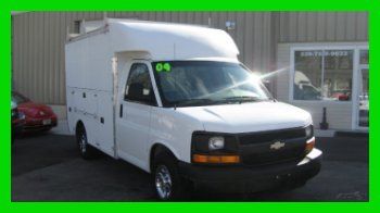 2004 chevrolet g 3500 spartan 10' box utility