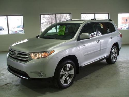 2011 toyota highlander awd limited. 1-owner.  3rd row. heated leather.