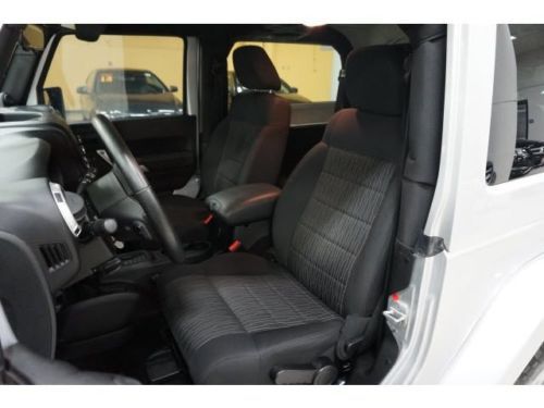 ONLY 26K MILES, Hardtop, Automatic, Sahara, 4WD, 310-925-7461, US $25,860.00, image 8