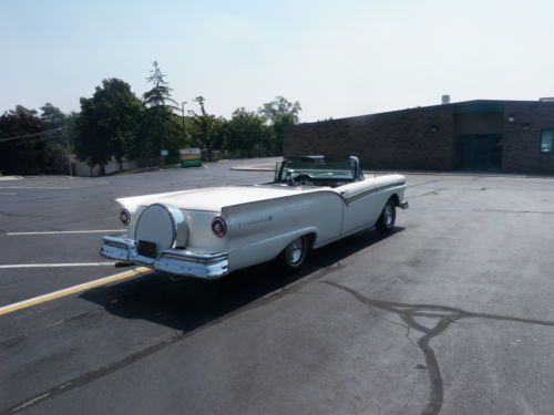 1957 Ford Fairlane Base 5.1L, image 7