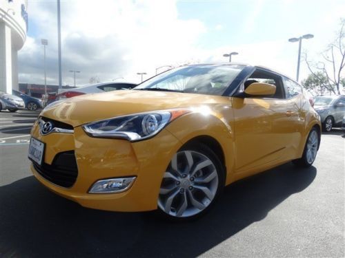 Moonroof 1.6l cd front wheel drive power steering 4-wheel disc brakes mp3 player