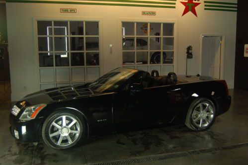 2005 cadillac xlr base convertible 2-door 4.6l